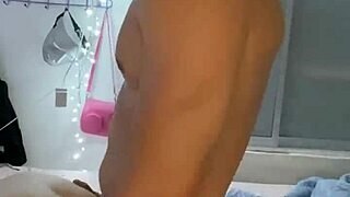 Que rico culion me pegue con esta chilena tattooed shaved petite orgasm