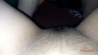 me folle a mi hijastro ya que andaba viendo videos x y andaba con la polla dura mientras que su padre estaba trabajando