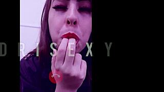 Joi - secretaria putinha em vídeo chamada dri sexy