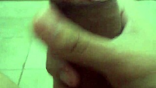 Watch me masturbate, does it turn you on?