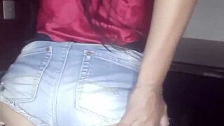 Karely En Casa Con Su Consolador Lila