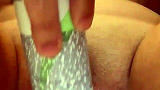 Novinha cheia de tesão se masturbando 😏