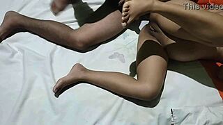 pregnant ebony milf with shaved pussy desires giving ass