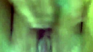 Novinha cheia de tesão se masturbando 😏