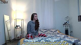 scarlet datz talks life in university bedroom