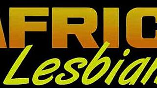 curvy black milf feasts on skinny lesbian pussy 😋