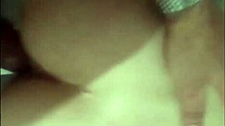 I fuked the tiny asain teen in the hotal, she toke my huge cok.