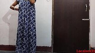 Hardcore Homemade Local Desi Bhabi Fucking On Floor!