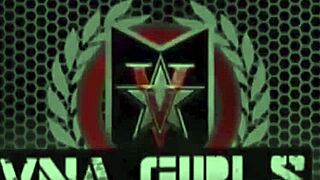 delicious babes jenna foxx and tia cyrus munch in garden vibes