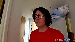 Why do nerds trick amateurs into facial cumshots?