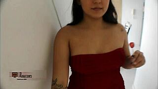 follo la polla del mecánico por su servicio de reparación!