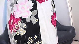 Japanese beauty in yukata loves swallowing