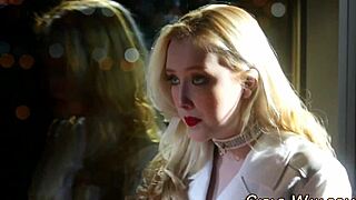 dazzling lez babe fingered in heels and stockings, girl on girl kissing and masturbation, blonde high definition action?