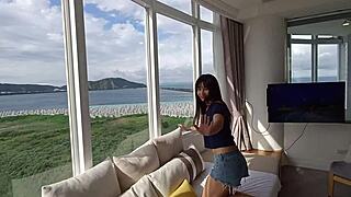 Asian milf girlfriend loves sucking big cock 😍