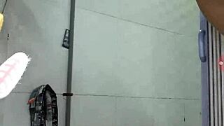 Lelaki gay ganteng ni buat show panas