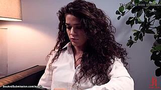 I see bodybuilder gagging milf and babe