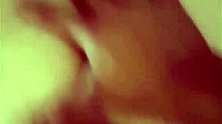 あの大きな白いお尻、ドッグスタイル求め？