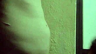 Sina malvako me masturbo desnudo al salir de la ducha 😏