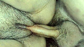 mexican pussy cums inside