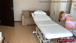 슈가나디아가 섹시 란제리에 야한 유혹으로 거친 섹스 준비? 뛰어들 준비됐어?