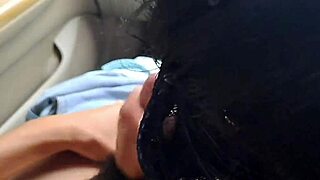 Thai Girl Sucks Boyfriend's Cock In The Car