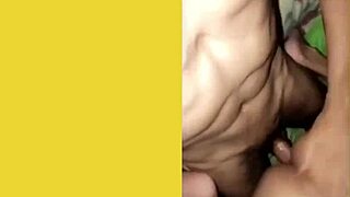 I fuck my boyfriend bareback and show it on snap