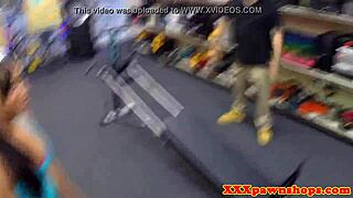 i observe ebony babe work out for pawnbrokers