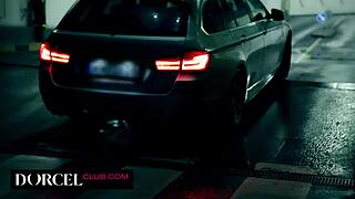 Sophia Laure indulges in anal sex desire intensely