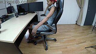 Dayanara gives a sensual footjob and handjob