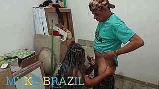 Fanny Prado Oficial1 Veja O Que Essa Gata Aprontou O Patrão Vai Trabalhar E Deixa A Empregada Para Fazer Almoço Para O Azulejista Só E Ela Não Resistiu E Deu Pra Ele Bem Gostoso Enquanto O Patrão Estava No Trabalho