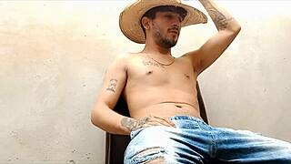 oh wow, loving this big cock with big tits teen