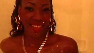 i saw barbee sucking this ebony teen's cock so good, it was hot but i misspelled