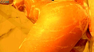 Алекса Томас мастурбирует дилдо и громко стонет в компиляции