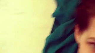 she makes him cum all over her face with toys