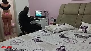 ela fode comigo pra pedir meu cartao de credito