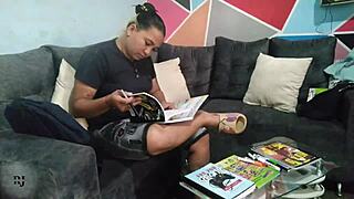 Esta muy rica la PROFESORA, me la voy a FOLLAR parte 1!