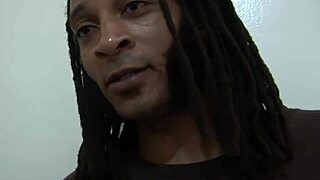 สาวผมน้ำตาลเย็ดควยดำใหญ่ BBC