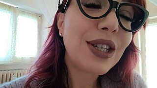 Stepmom in glasses seduces with homemade charm