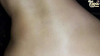 I perform live sex for swinger couples and it excites me