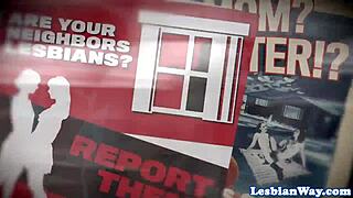 lesbian babe scissoring in threeway