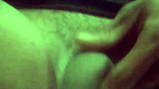 Lelaki Thai Tunjuk Batang Dia Dalam Adegan