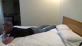 Aksi anal POV sengit