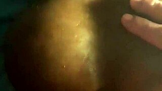 baiser ses deux jouets