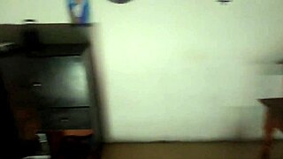 i got my stepmother on a sexy video call, and he fucked her huge ass while i slid into her pussy