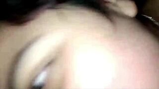 Rica nalgas blancas de esta peli roja