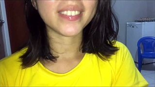 I charge my niece with ass play for using my laptop