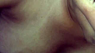 Pozrel som svoju trans manželku, ako cucala štyri kurce v gangbangu, každý deň viac kurvou.