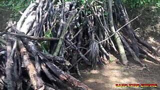 นักแสดงแอฟริกัน แบงคิงเอ็มไพร์ เย็ดยายรวยบนถนนหมู่บ้าน