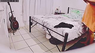 espiando por cam a mi cuñada gorda embarazada en la cama, versión completa