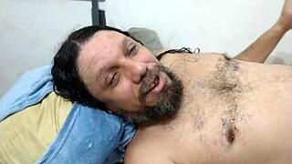 I receive a delicious massage from a shy girl who wants to get rid of her ex